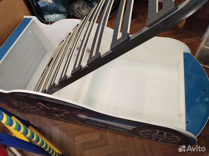 Детская кровать машина бу с матрасом