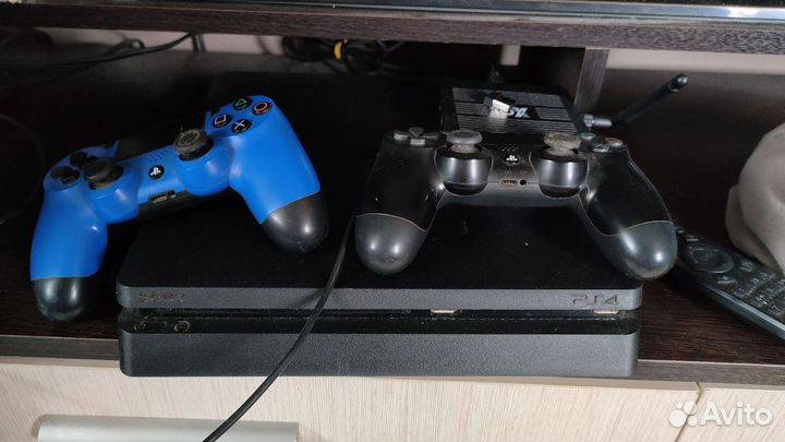 Sony PS4 slim 9.0 прошитая+Vr шлем+move+гарнитура