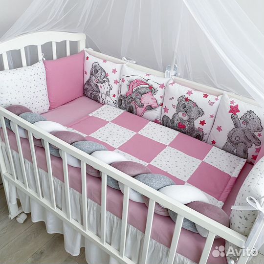 Бортики в кроватку (комплект в наличии)