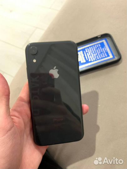 iPhone Xr, 64 ГБ