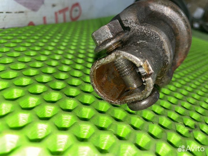 Кардан рулевой колонки Chevrolet Suburban GMT400