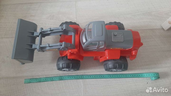 Игрушки машинки трек нерф