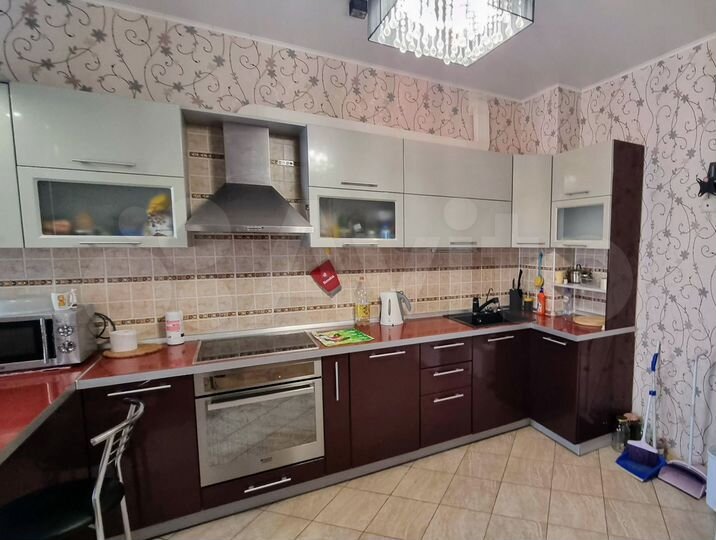 3-к. квартира, 100,7 м², 6/12 эт.