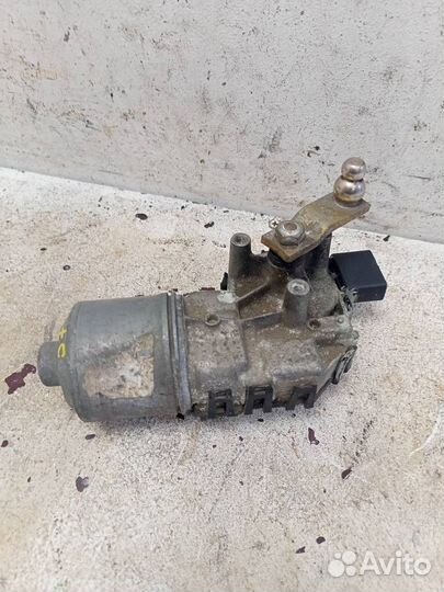 Моторчик стеклоочистителя передний