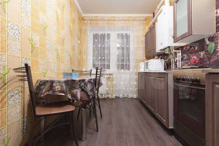 2-к. квартира, 70 м², 3/10 эт.