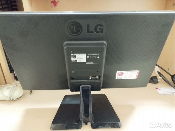 Монитор LG flatron e1942c