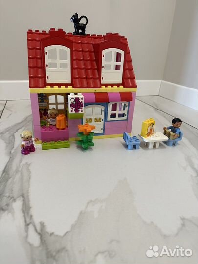 Lego duplo кукольный домик