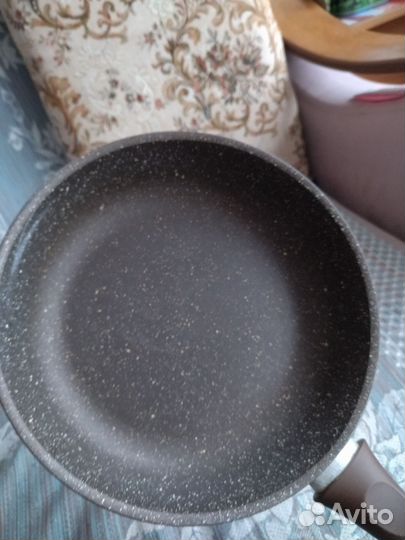 Сковорода 22см