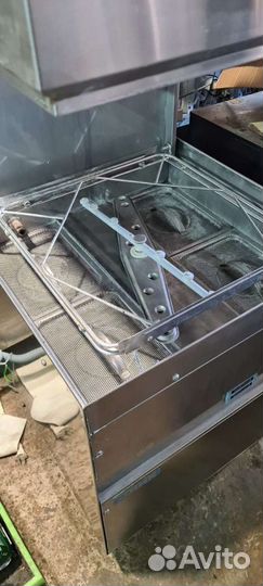 Купольная посудомоечная машина