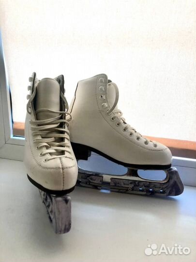 Фигурные коньки Wifa 32