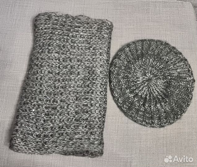 Снуд и берет вязаные с люрексом и палетками