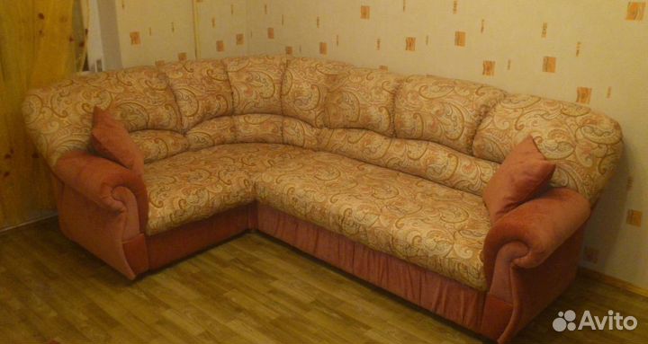 Перетяжка и замена обивки стульев / банкеток