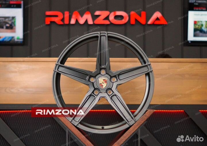 Кованые диски R21 на Porsche Panamera