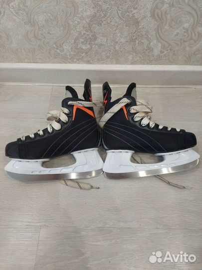 Коньки хоккейные 37 размер
