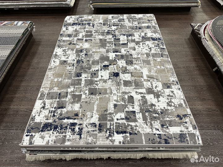 Ковер новый 2х3м, Россия