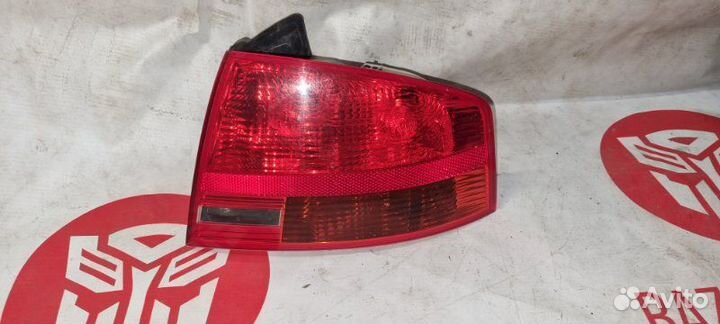 Фонарь задний правый Audi A4 B7 BWE 2006
