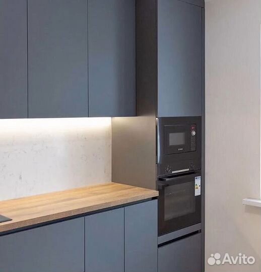 Кухня на заказ Бастони. Компактная угловая кухня