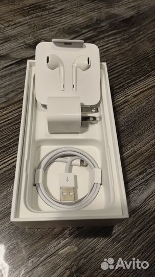 iPhone SE (2020), 64 ГБ