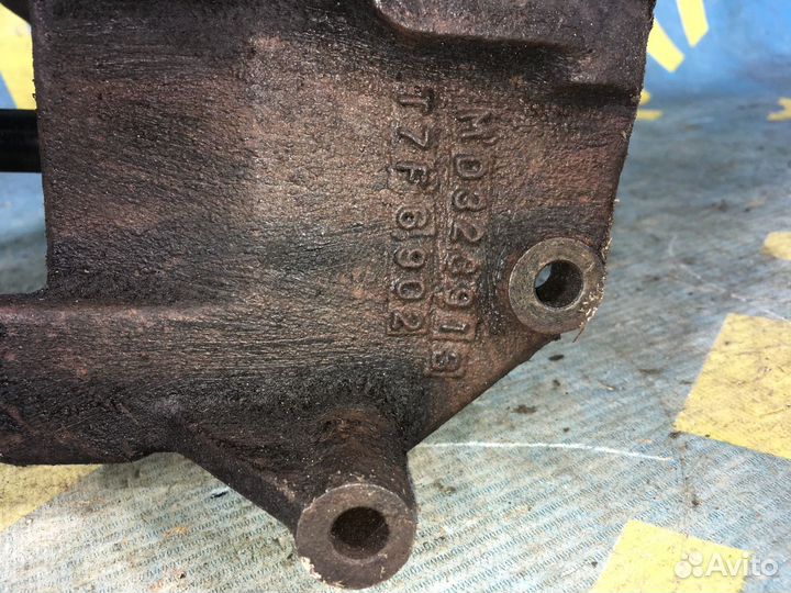 Насос гидроусилителя руля Mitsubishi Lancer 9