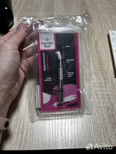 Пинцет новый