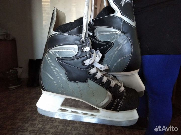 Коньки хоккейные размер 39 в хорошем состоянии