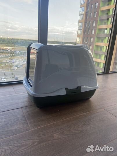 Закрытый лоток для кошек домик