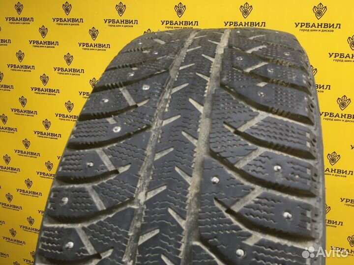 Bridgestone Ice Cruiser 7000 215/50 R17 91T