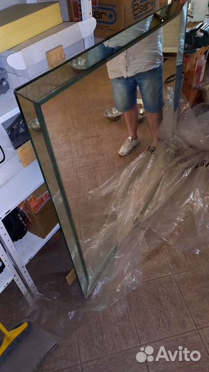 Зеркало настенное