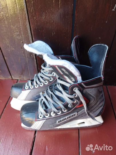 Хоккейные коньки bauer 42 размер