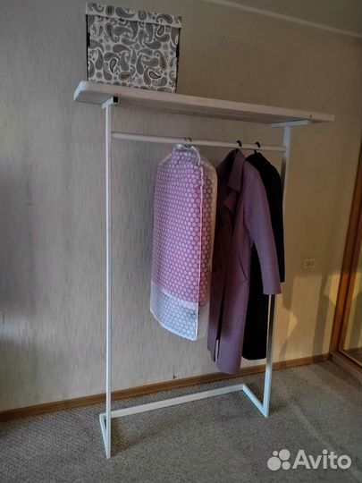 Вешалка напольная