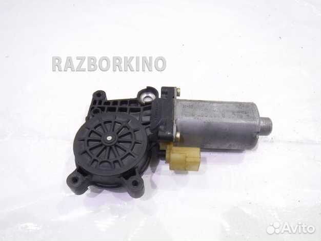 Моторчик заднего правого стеклоподъемника 01308217