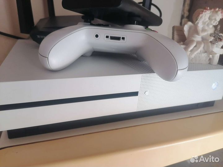 Xbox one S 1 Tb
