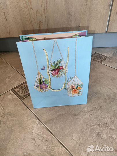 Пакет подарочный бумажный