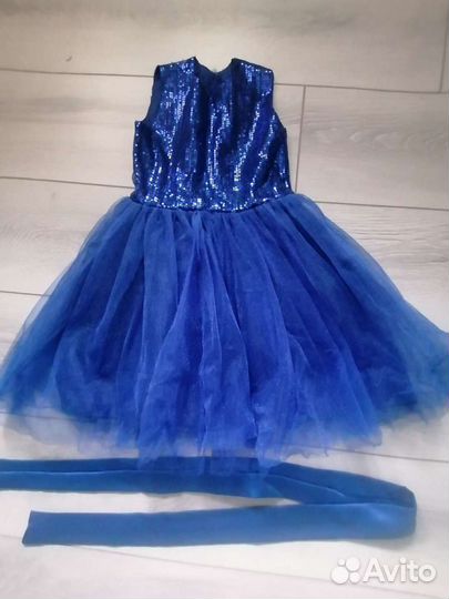 Платье, плащик на рост 104-110 р