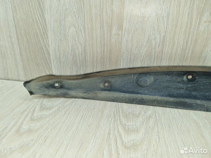 Пыльник крыла передний левый Mercedes-Benz S-Class