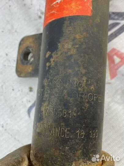 Амортизатор подвески передний правый Peugeot 307