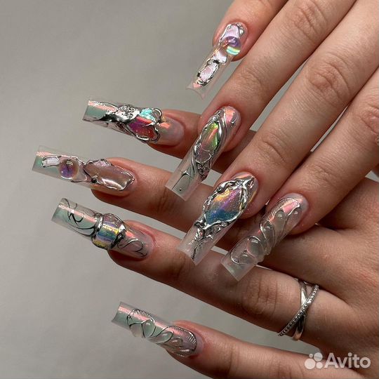 Наращивание ногтей