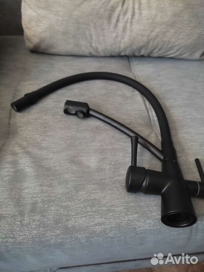 Смеситель для чистой и проточной воды