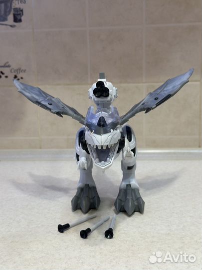 Динозавр, дракон дышит паром