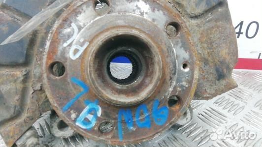 Ступица передняя левая volkswagen passat B6 (9DN09