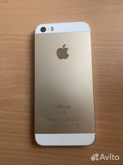 Телефон iPhone se 2016