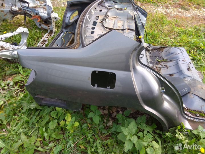 Крыло заднее правое Peugeot 406 8526N9