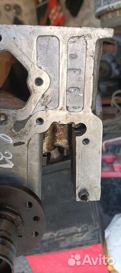 Гбц правая BMW e32 двс m70b50