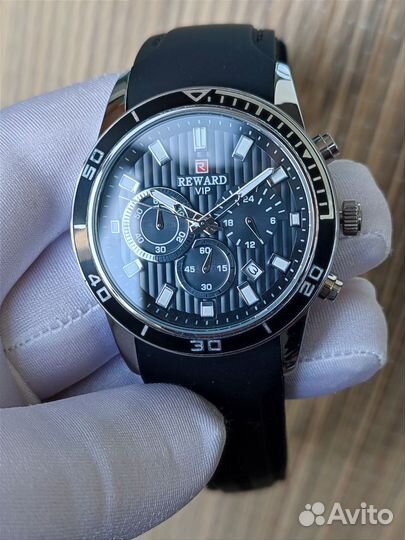 Мужские часы бренда Reward VIP с хронографом