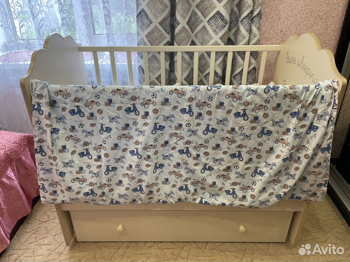 Детская кроватка