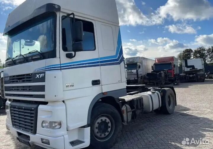 В разборке грузовик DAF,XF 95 2002-2005