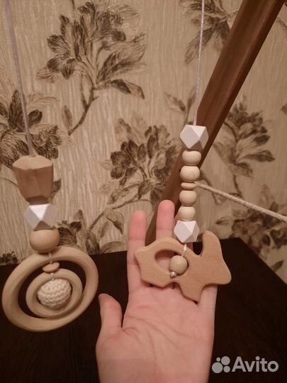 Мобиль с подвесками в кроватку