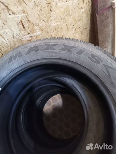 Presa PI02 225/60 R17