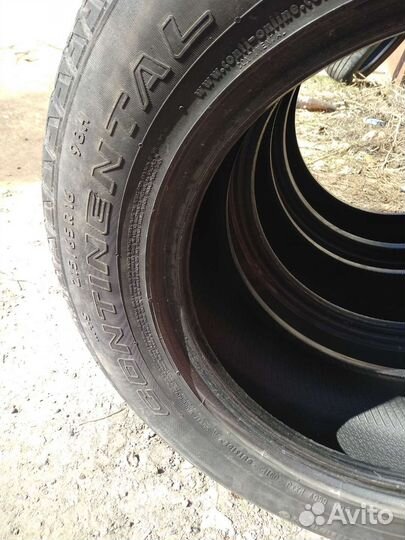 Continental ContiCrossContact LX 215/65 R16