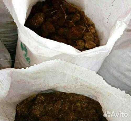 Чернозем в мешках и навоз